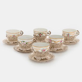 Kuznetsov, mokkakuppeja, 6 kpl, posliini, filigraanihopea, Venäjä 1889 - 1917.