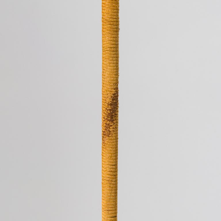 Paavo Tynell, kattovalaisin, malli 1376/4, Taito, 1930-luku.