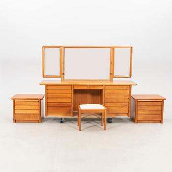 Bedroom furniture set, 4 pieces, late 20th century.