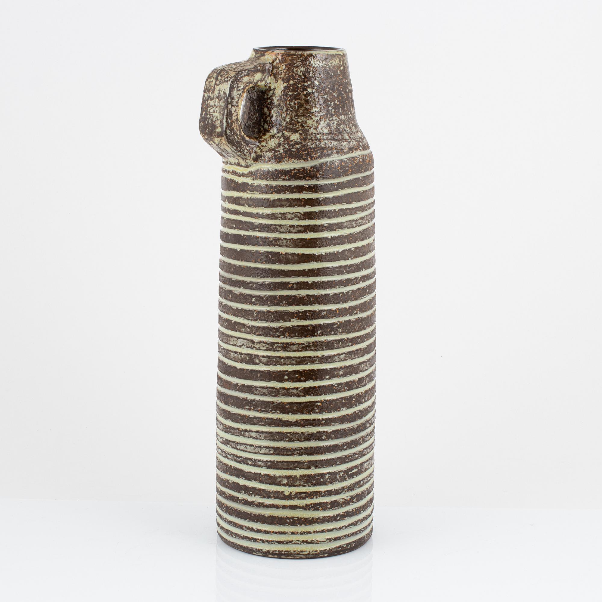 Ingrid Atterberg, golvvas, lergods, "Sparta", modell 2422, Upsala-Ekeby.