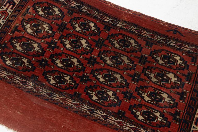 A rug, Turkmen Chuval, approx. 107-115 x 66 cm.