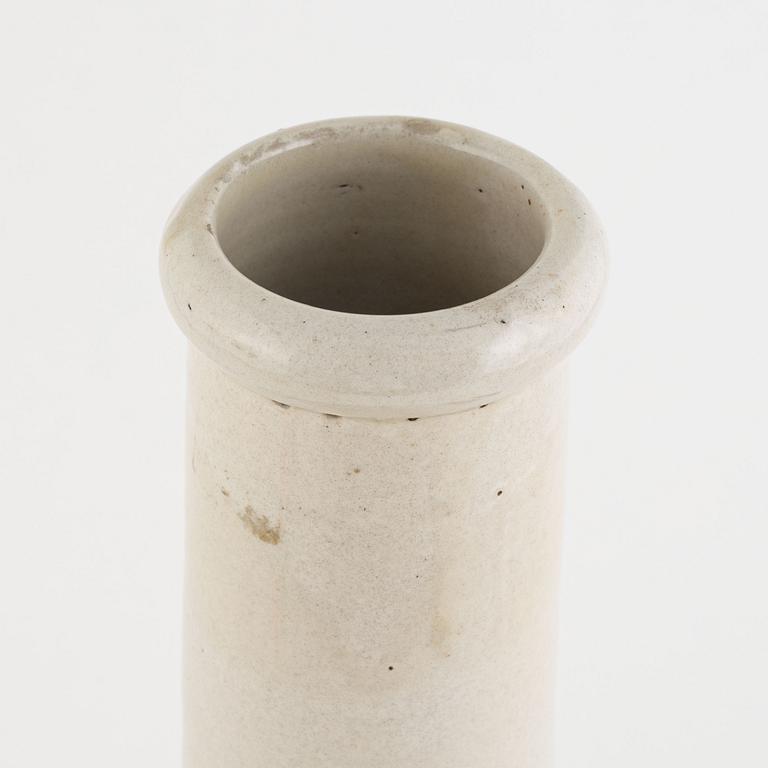 Vase, Japan, 20th century.