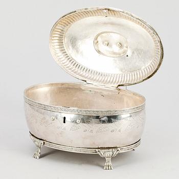 SOCKERSKRIN, silver, empire, Johan Petter Hedman, Norrköping, 1836. Vikt ca 619 g.