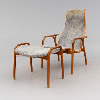 FÅTÖLJ MED FOTPALL "Lamino", Yngve Ekström, Swedese, 1900-talets andra hälft.