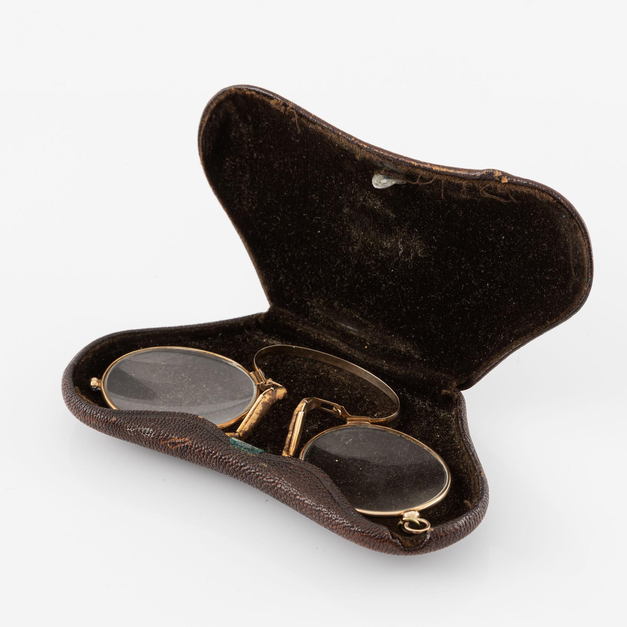 Glasses, 14K gold.