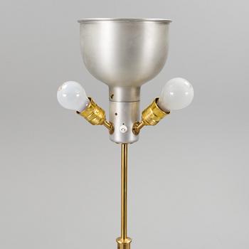 JOSEF FRANK, golvlampa, modellnummer 2148, Firma Svenskt Tenn. 1900-talets andra hälft.