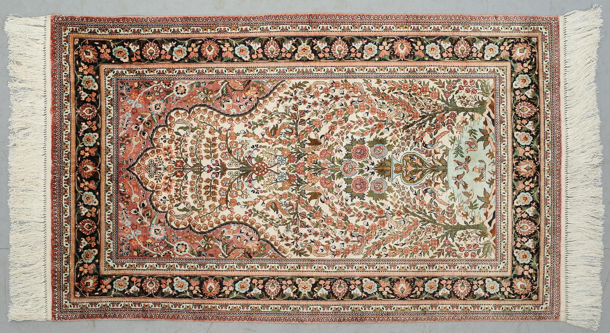 MATTA, troligen Kina, 123 x 76 cm.