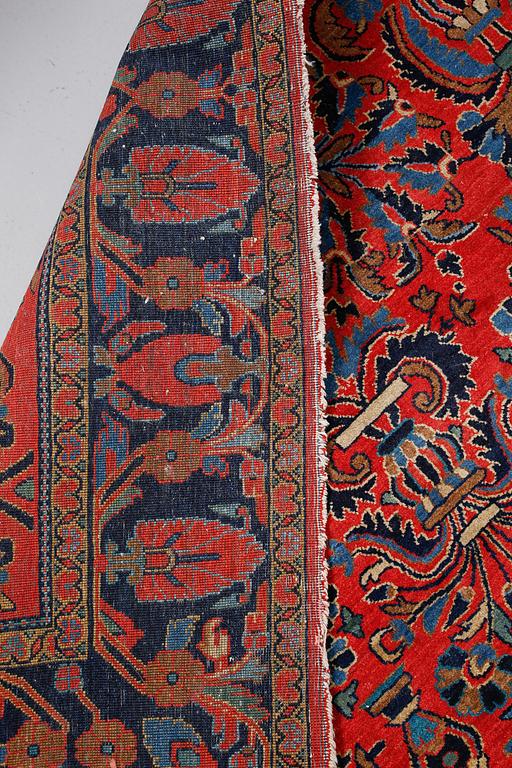 MATTA, orientalisk, troligen old, ca 200 x 124 cm.