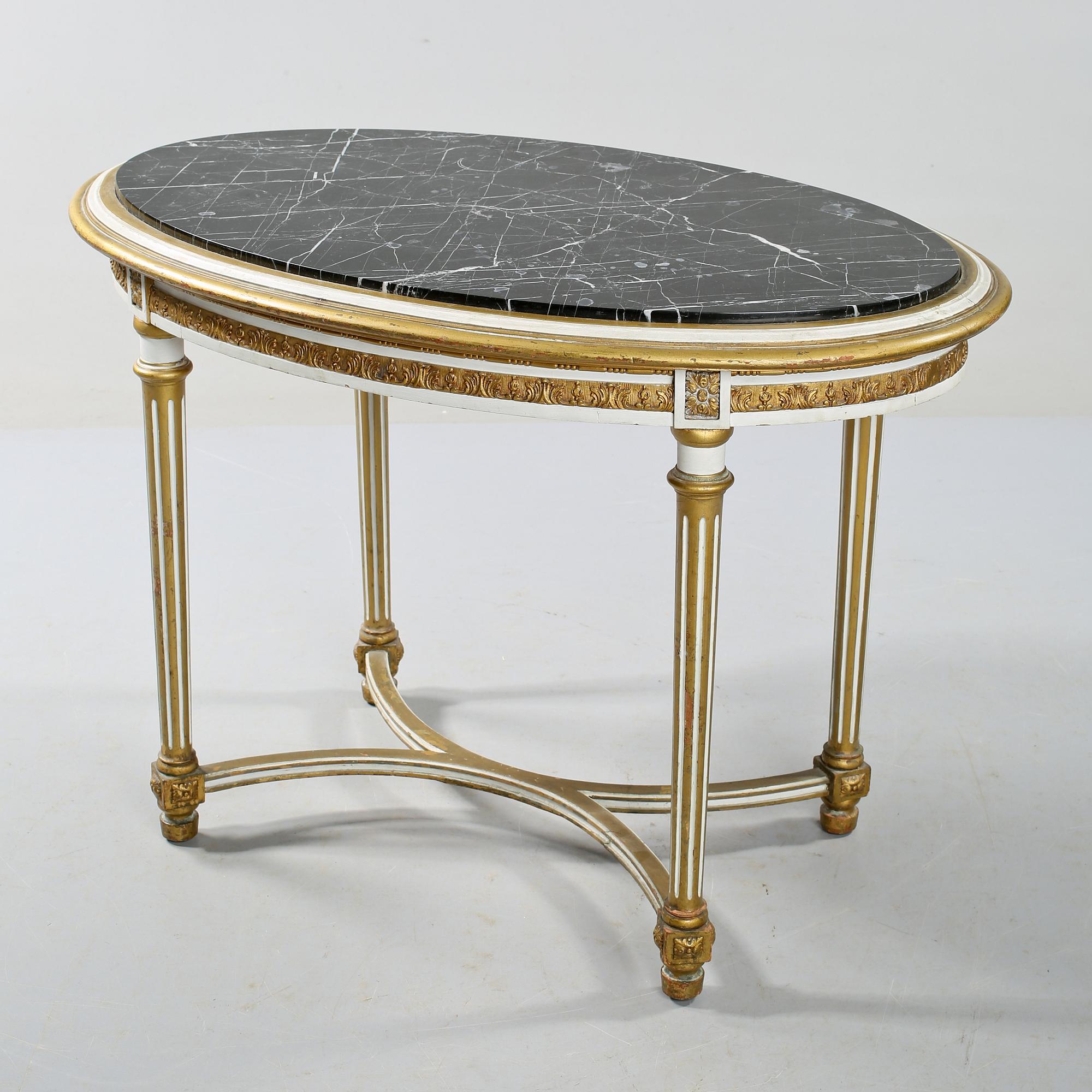 BORD, omkring sekelskiftet 1800/1900.