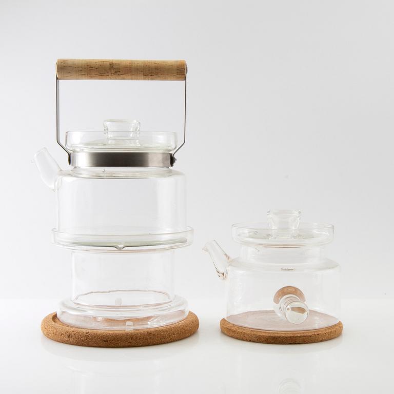 Signe Persson-Melin, service 17 pcs "Boda Nova series" late 20th century, heat-resistant glass and cork.