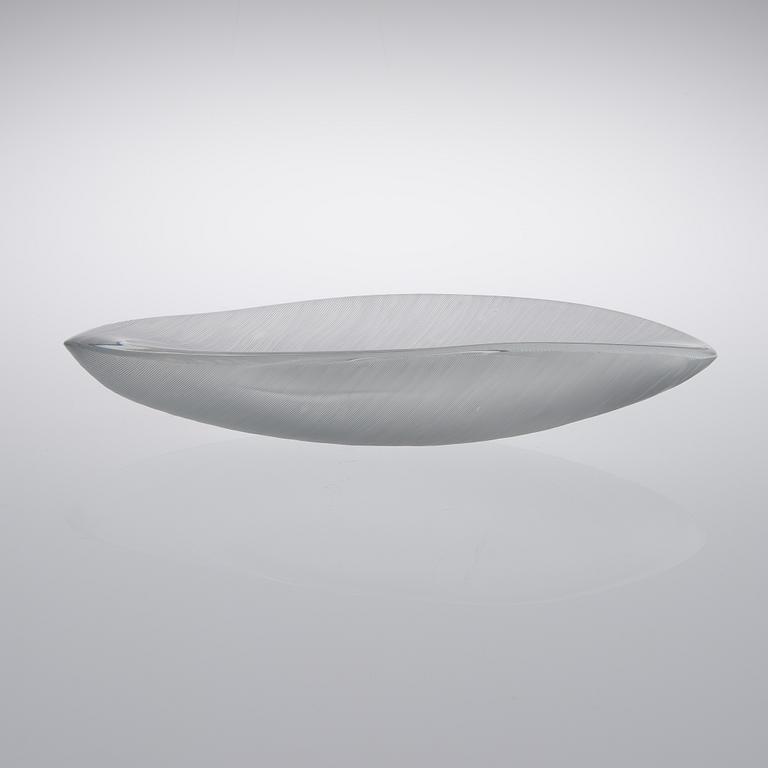 TAPIO WIRKKALA, SKÅL. Sulka (Fjäder). Signerad Tapio Wirkkala, Iittala.