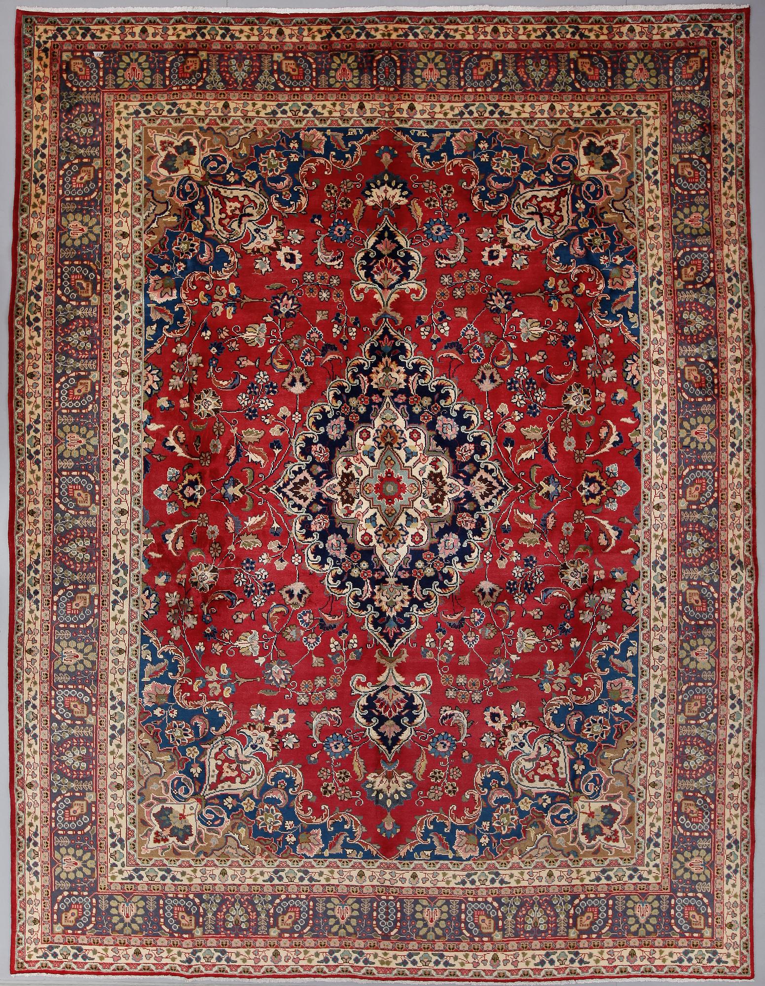 MATTA, Sabzevar, ca 388 x 296 cm.