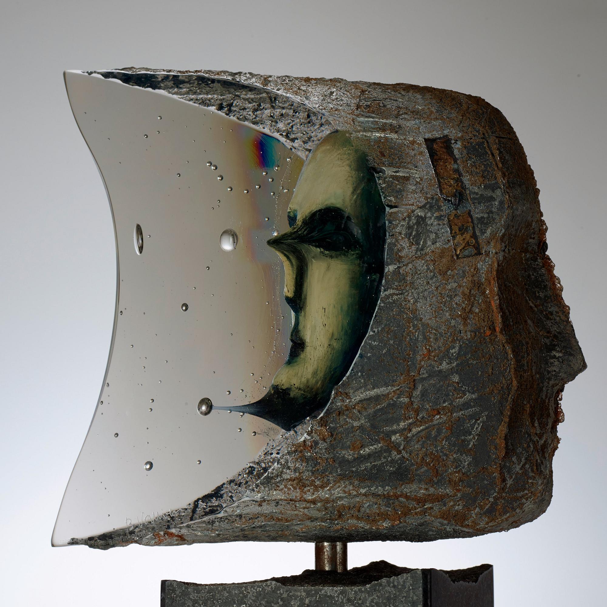 A unique Bertil Vallien sand cast glass sculpture, Kosta Boda 1999.