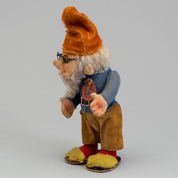 A toy gnome, made by Schucco in the first half of the 20th century.