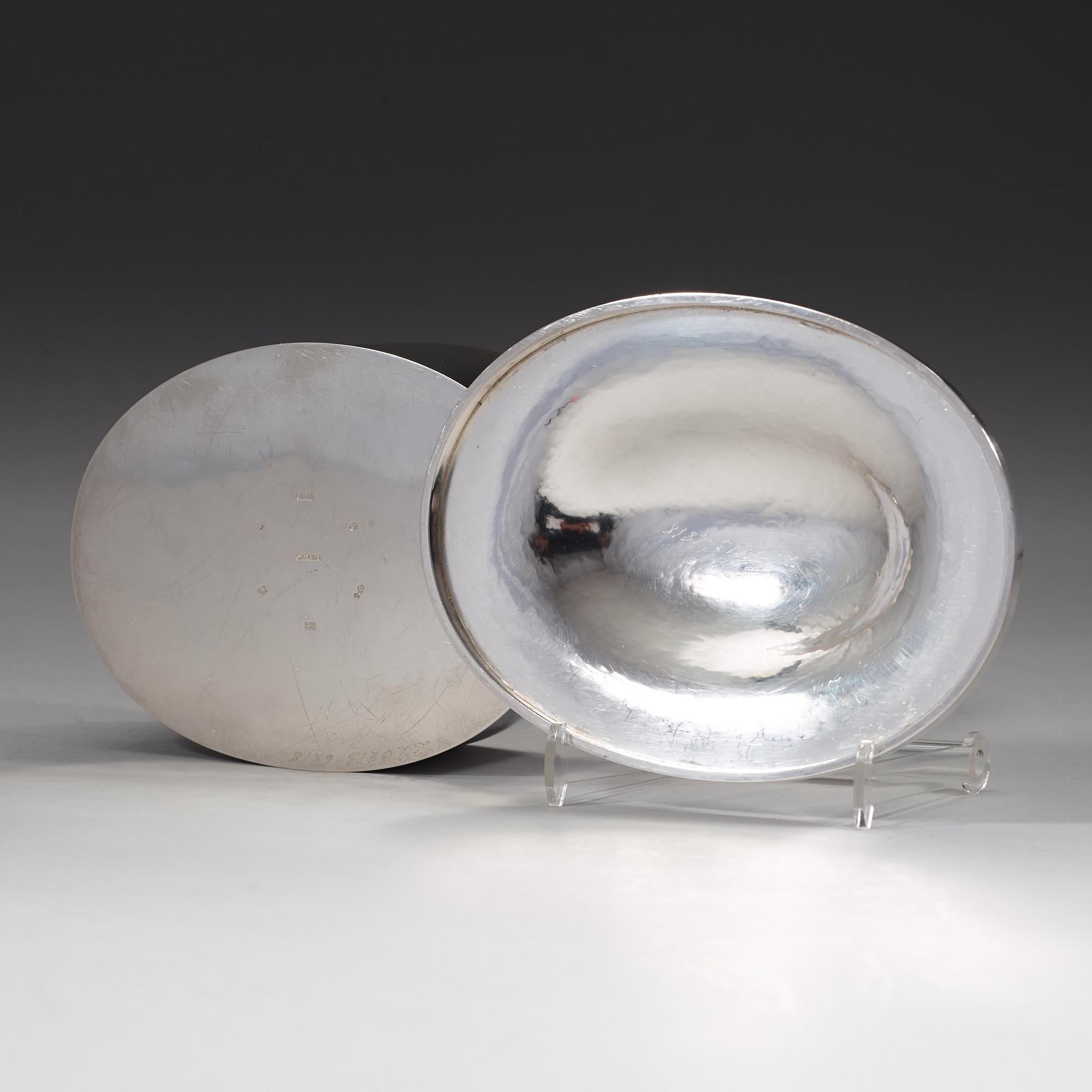 A Sigurd Persson sterling box, Stockholm 1973, executed by Wolfgang Gessl.