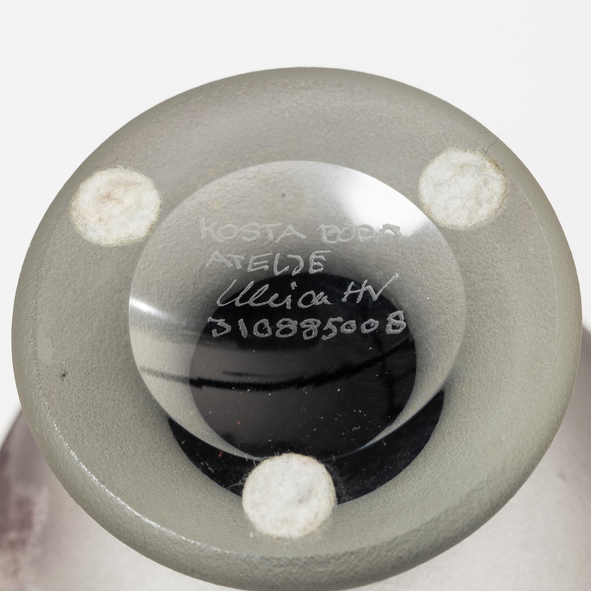 Ulrica Hydman-Vallien, a vase, Kosta Boda Studio.