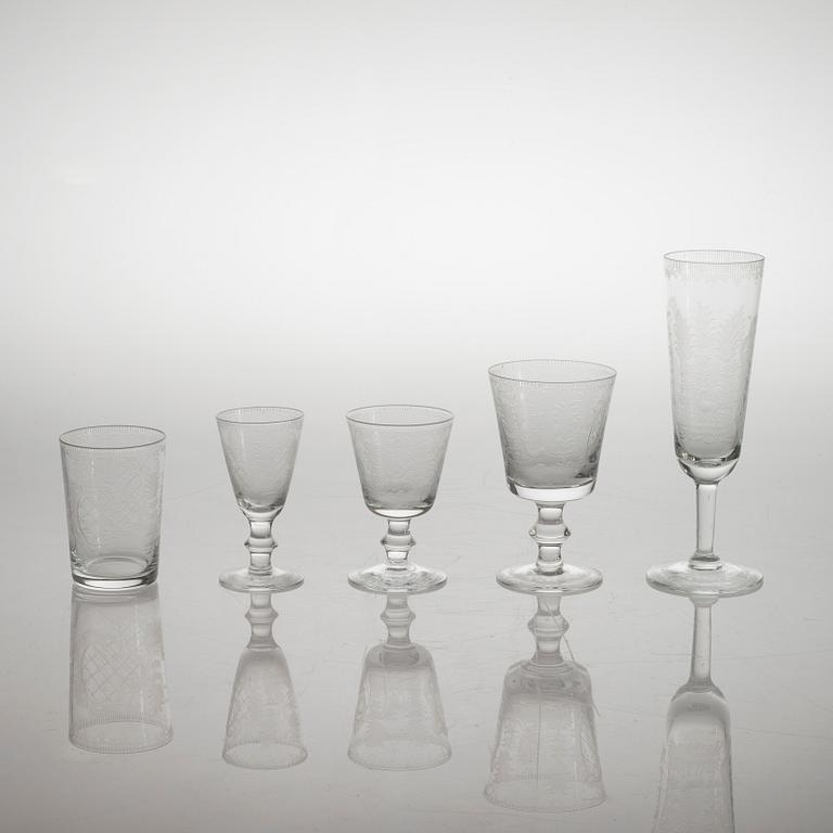 GLASSERVIS, 61 delar, 1900-tal.