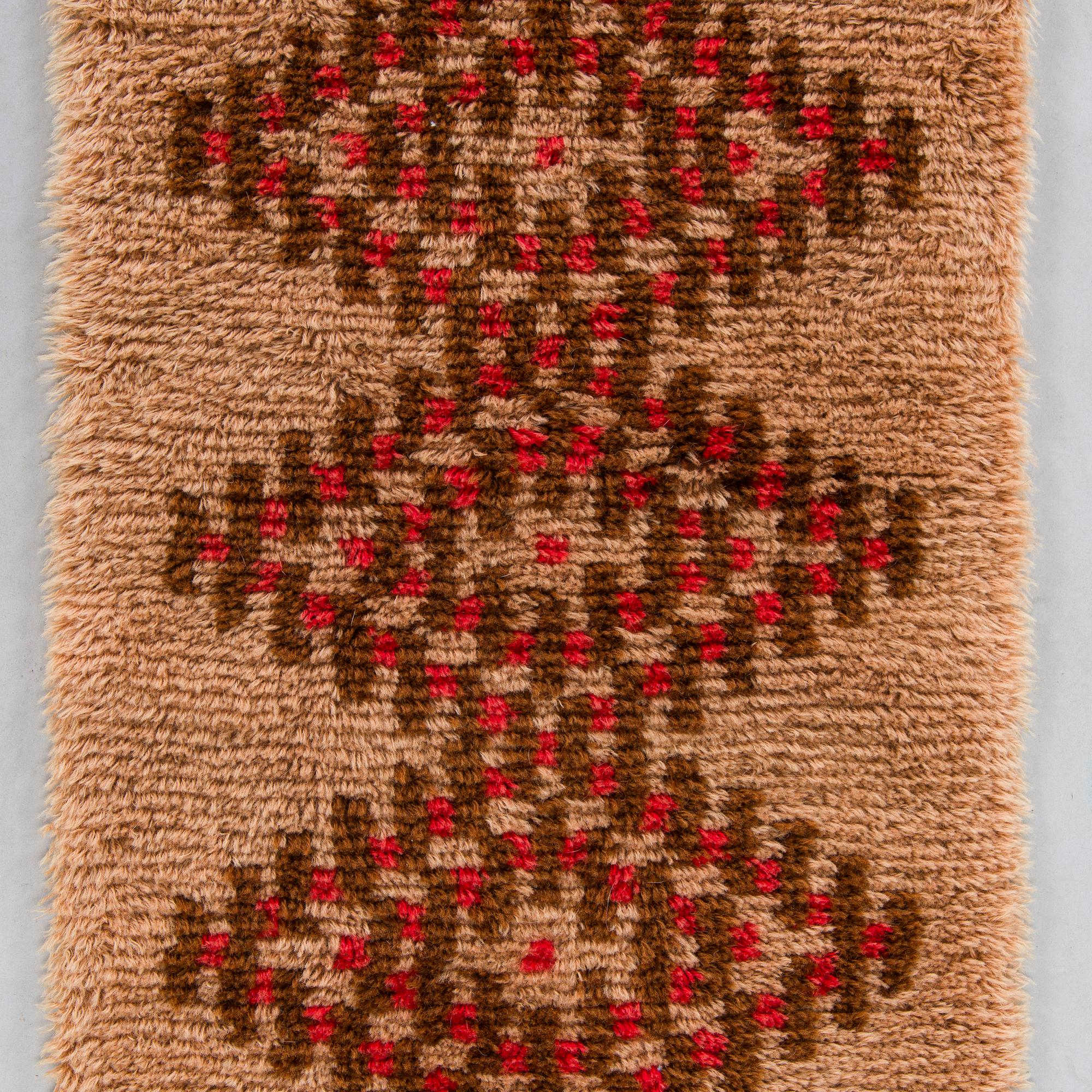 Rya/ ryamatta, tidigt 1900-tal.  Ca 156 x 42 cm.