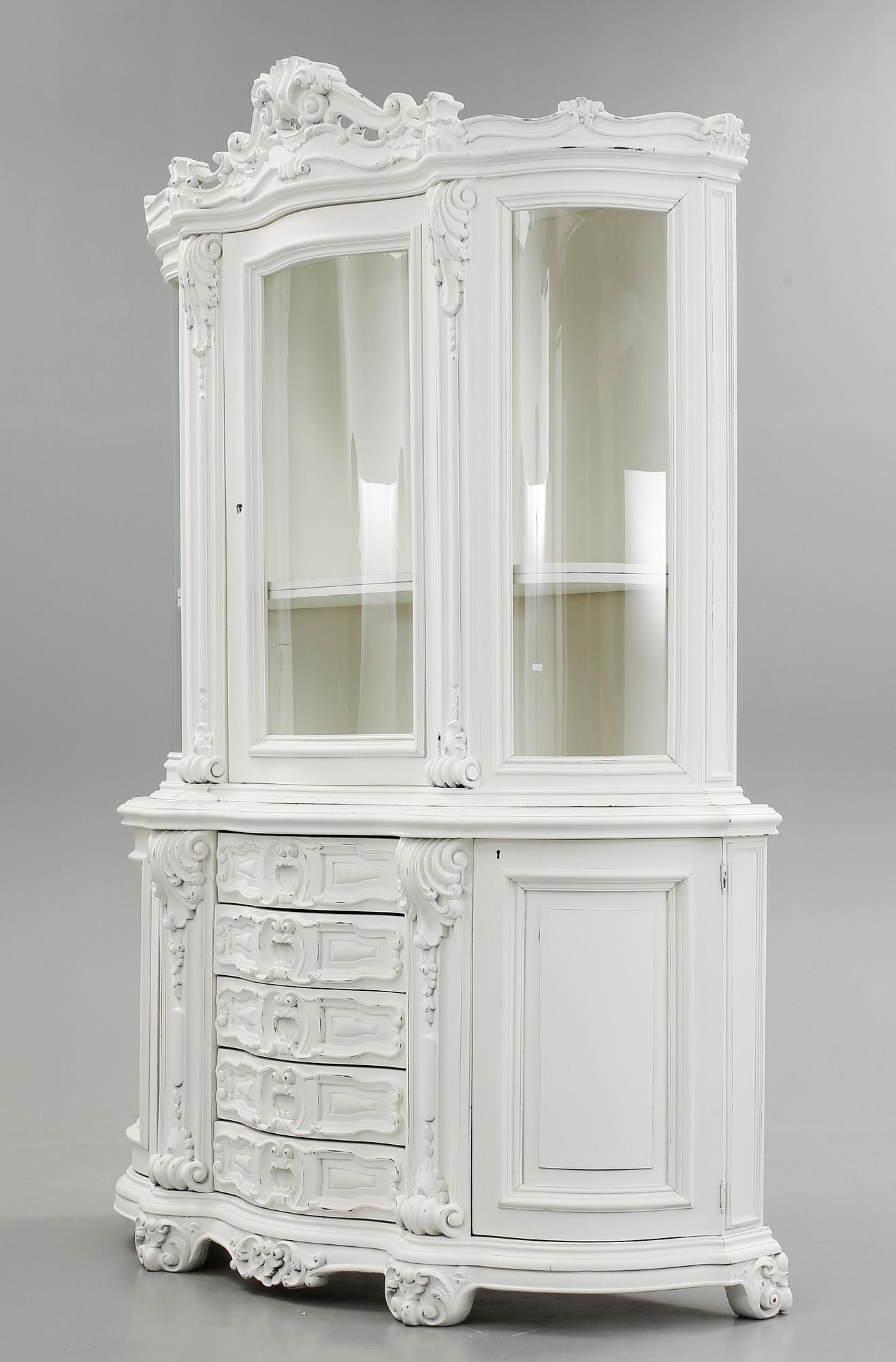 SKÄNK, barockstil, modern tillverkning.