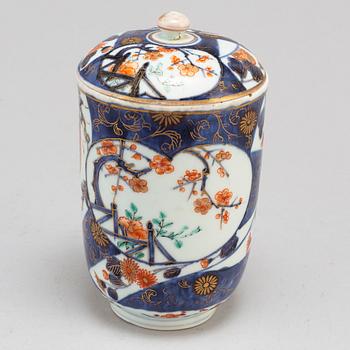BURK med LOCK, porslin. Japan, Edo (1603 – 1868).