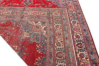 A Kashan carpet, a. 337 x 246 cm.