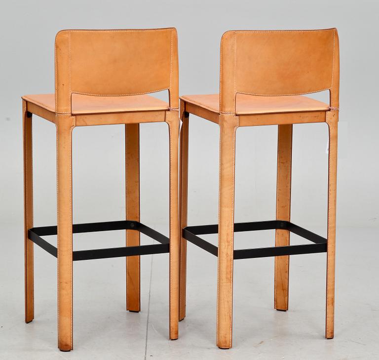 BARSTOLAR, ett par. Matteo Grassi.