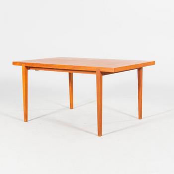 A mid 20th century dining table.