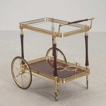 SERVERINGSVAGN, 1900-talets andra hälft.
