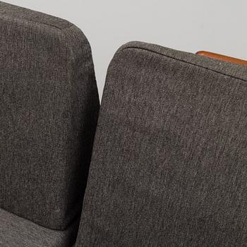 PETER HVIDT & ORLA MØLGAARD NIELSEN, soffor, 2 st, "Minerva", France & Son, 1900-talets tredje kvartal.