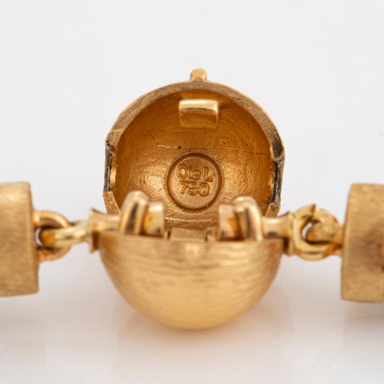 OLE LYNGGAARD, collier i silver med kullås i 18K guld.