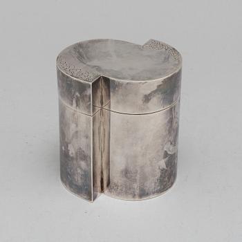 ATELIER BORGILA, a sterling silver jar with cover, Stockholm, 1971, 604 grams.