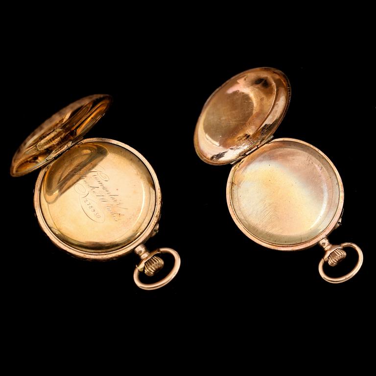 FICKUR, 2 st, 14K guld, 1900-talets första hälft. Total vikt inklusive urverk ca 58 g.