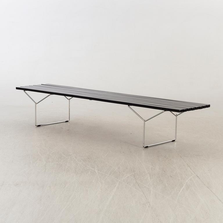 HARRY BERTOIA, Bertoia BenchKnoll International, 1975.