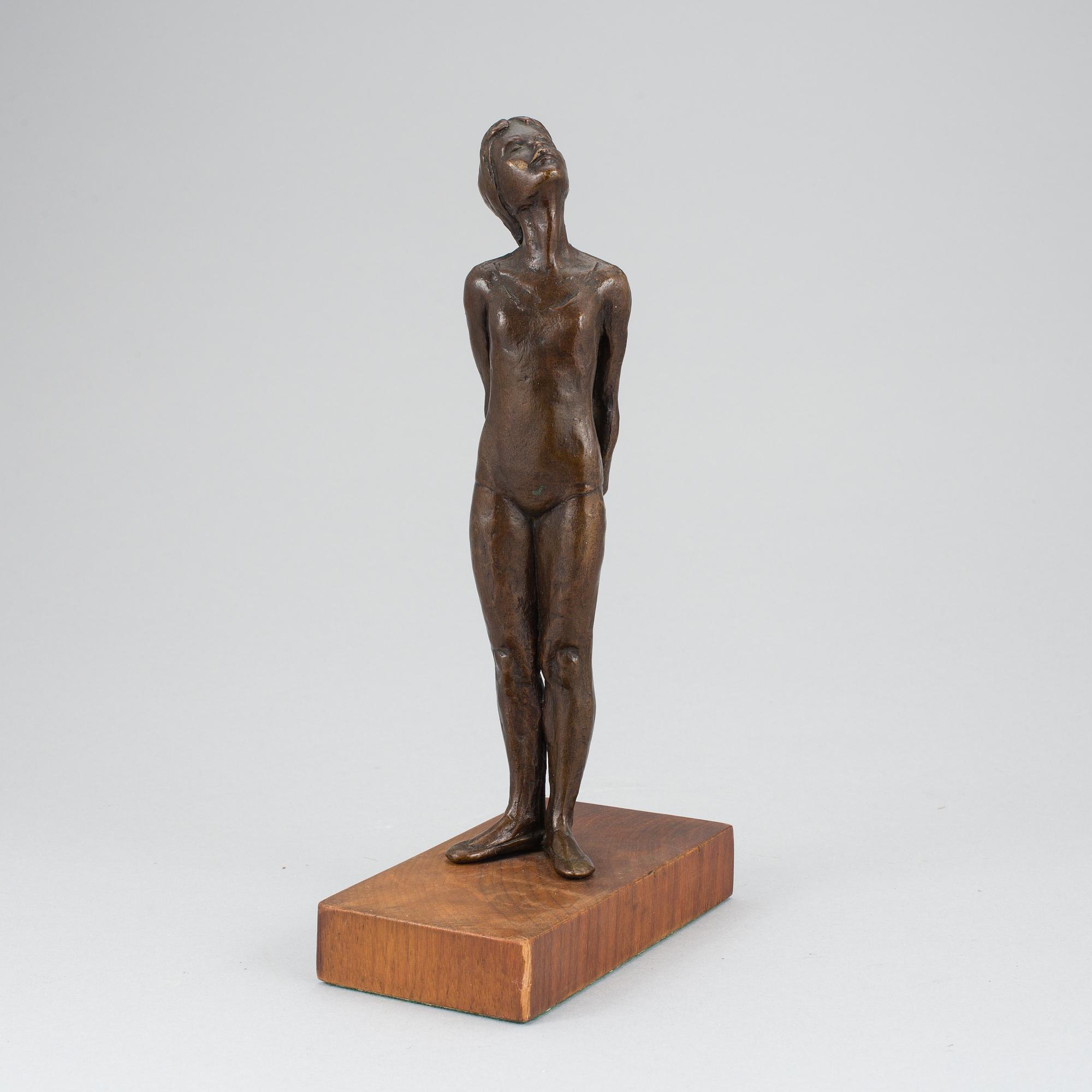 Bronze sculpture by Sterett-Gittings Kelsey for Royal Copenhagen, numbered 168/500 and dated '75. Signed SGK.