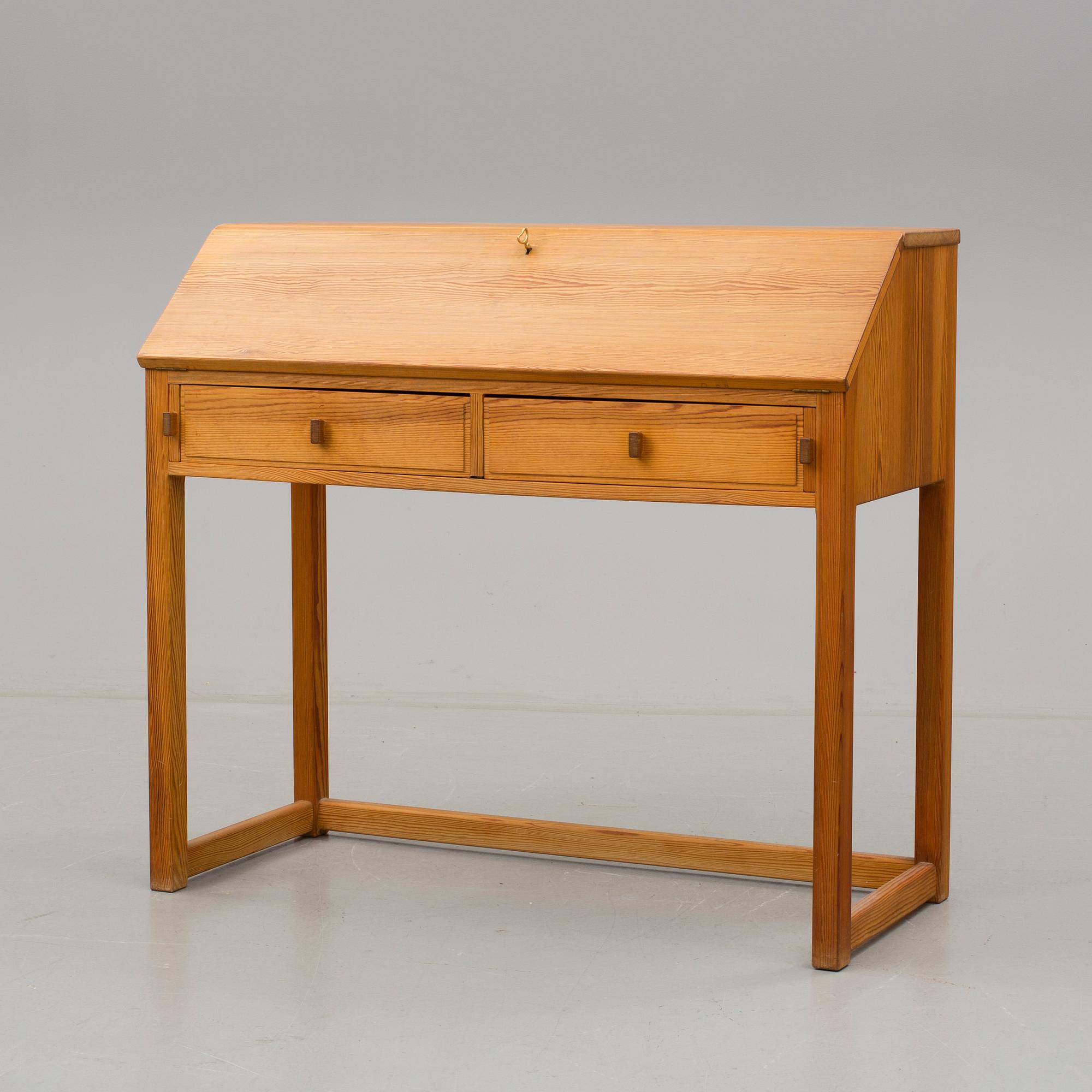 SEKRETÄR, "Lundvik", Carl Malmsten, formgiven 1935.