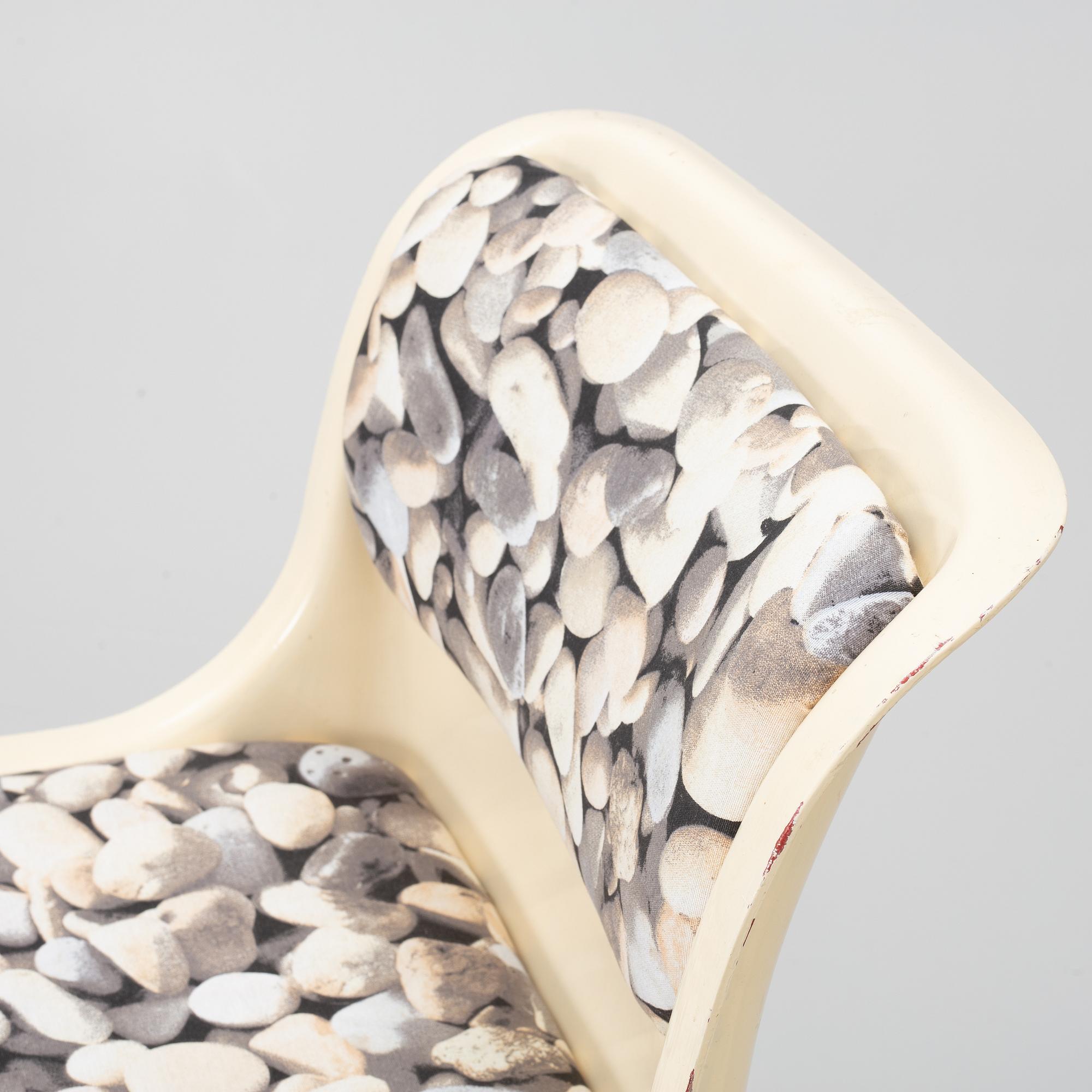 Yrjö Kukkapuro, 4 chairs, model 3415, 1970s.