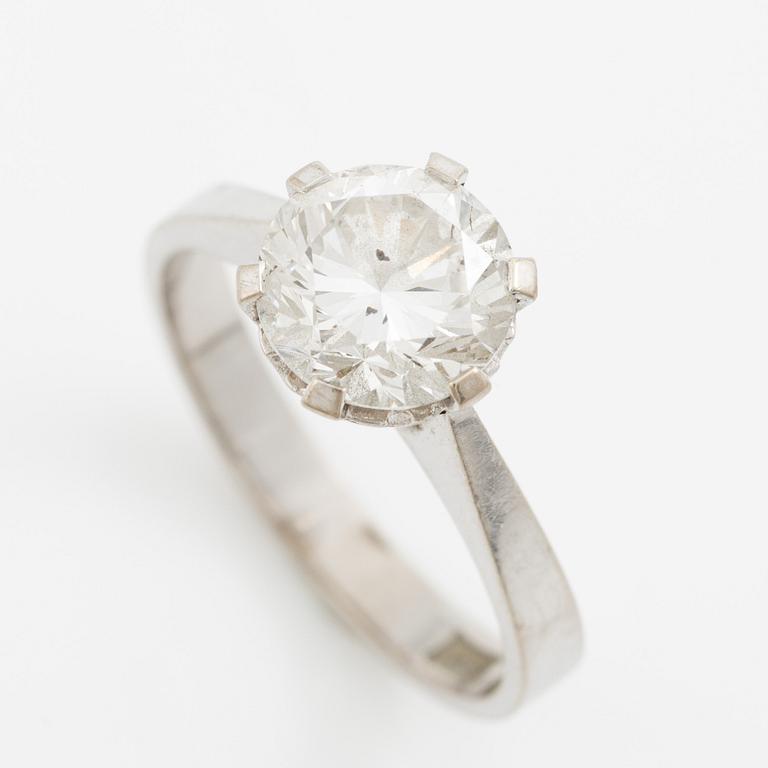 Ring, solitaire, 18K white gold with brilliant-cut diamond 1.79 ct.