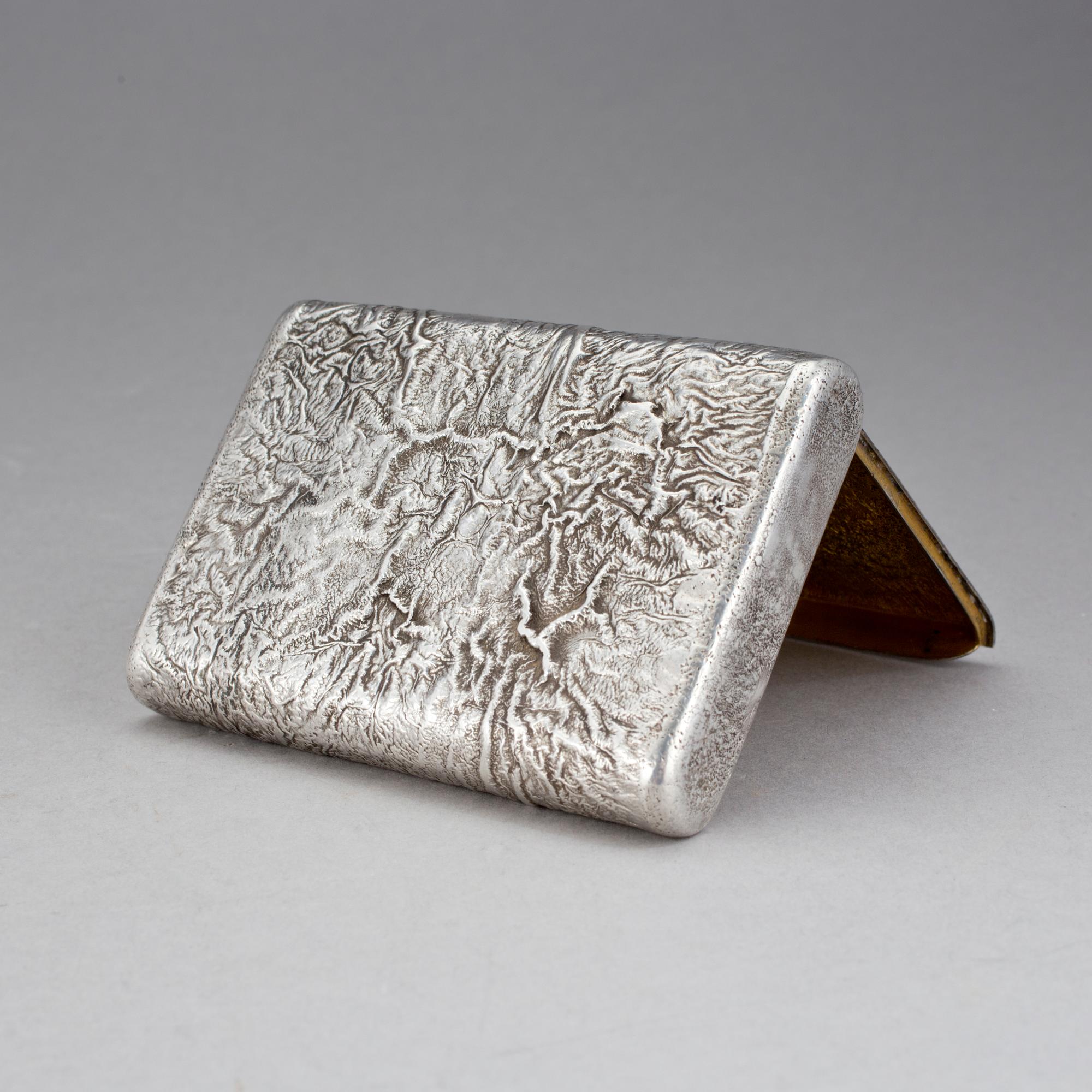 CIGARETTETUI, Ryssland, 1900-talets början. Vikt 154 g.