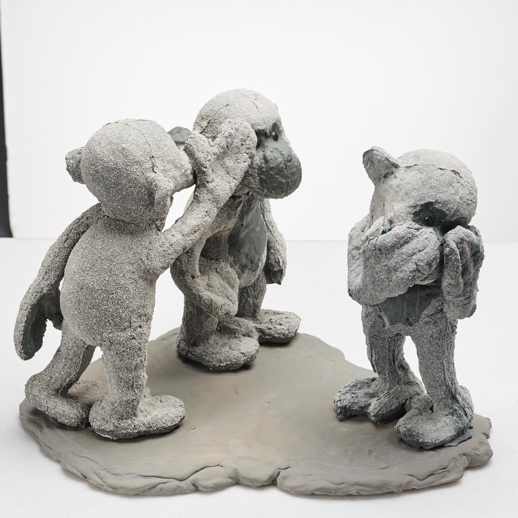 Mårten Medbo, skulptur, "Schoolyard Monkeys", signerad och daterad 2010.