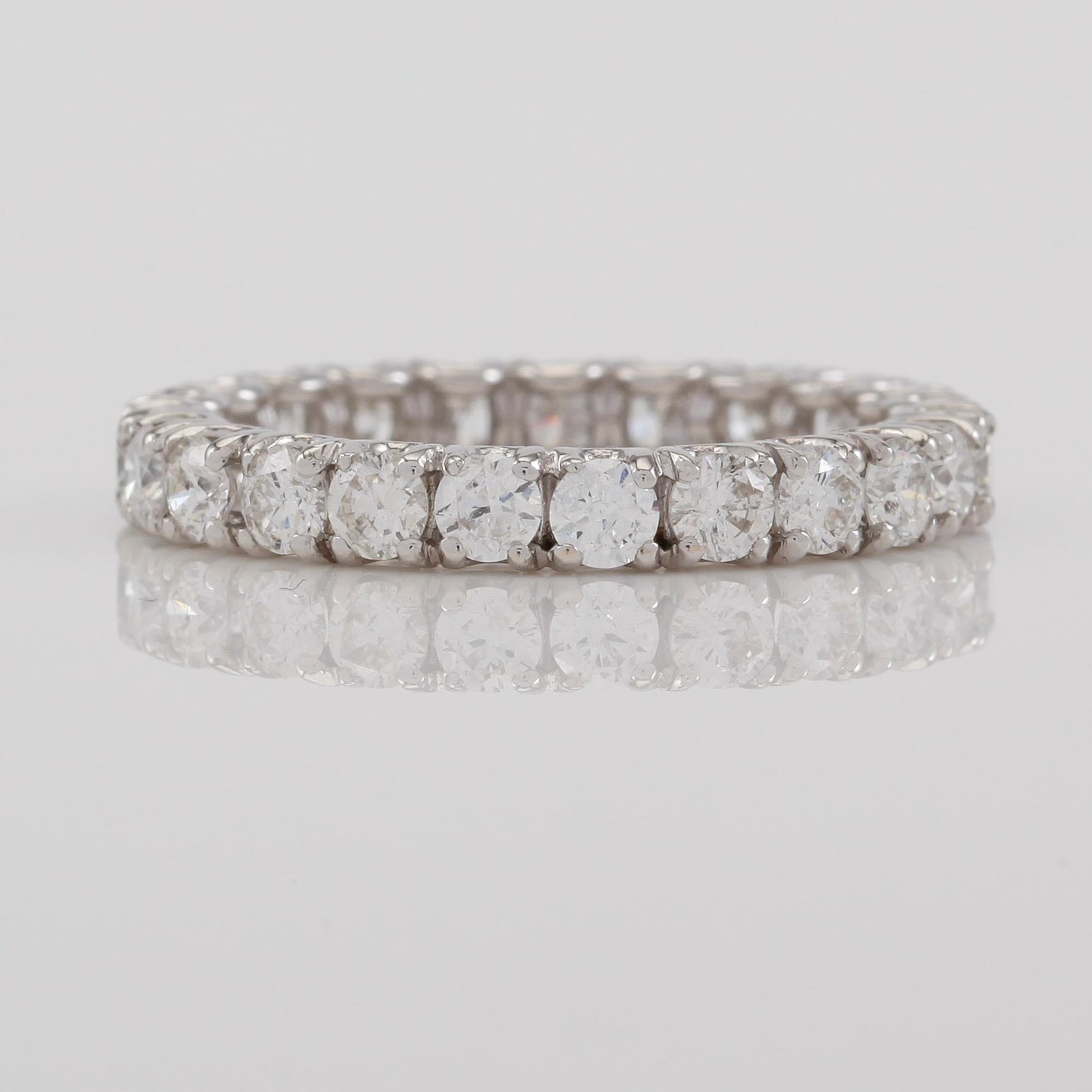 RING, 18K vitguld och diamanter tot ca 1.92 ct.