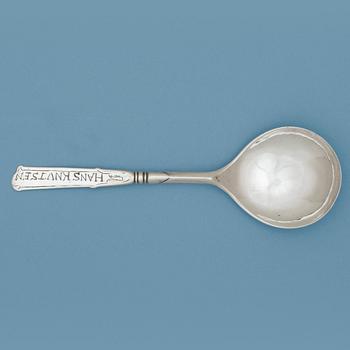 912. A Scandinavian 17th century silver spoon, unidentified mark.