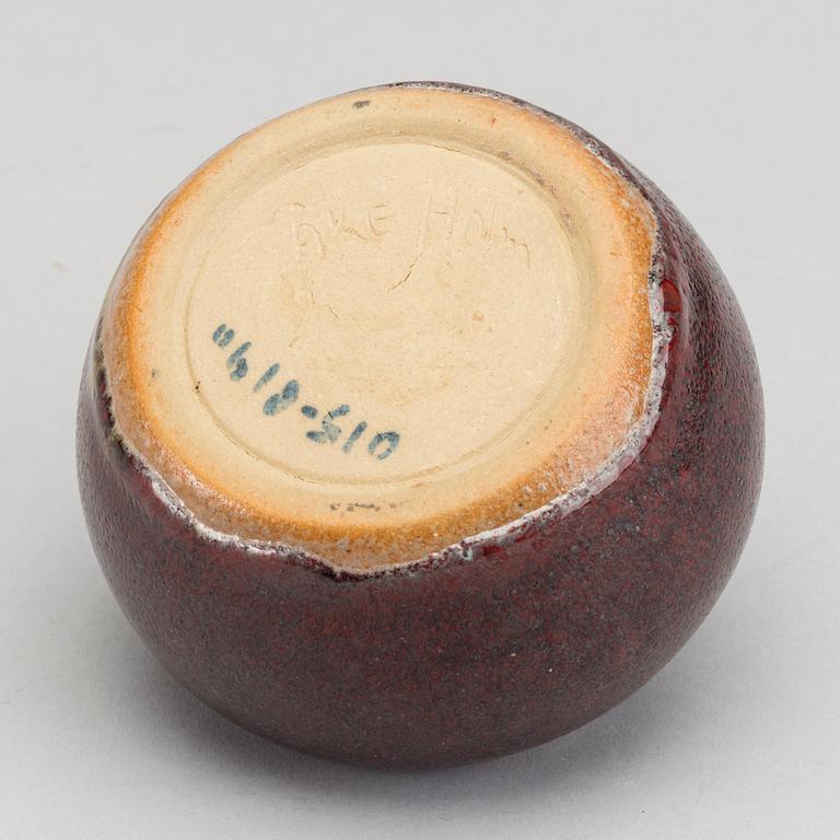 ÅKE HOLM, VAS, stengods signerad.