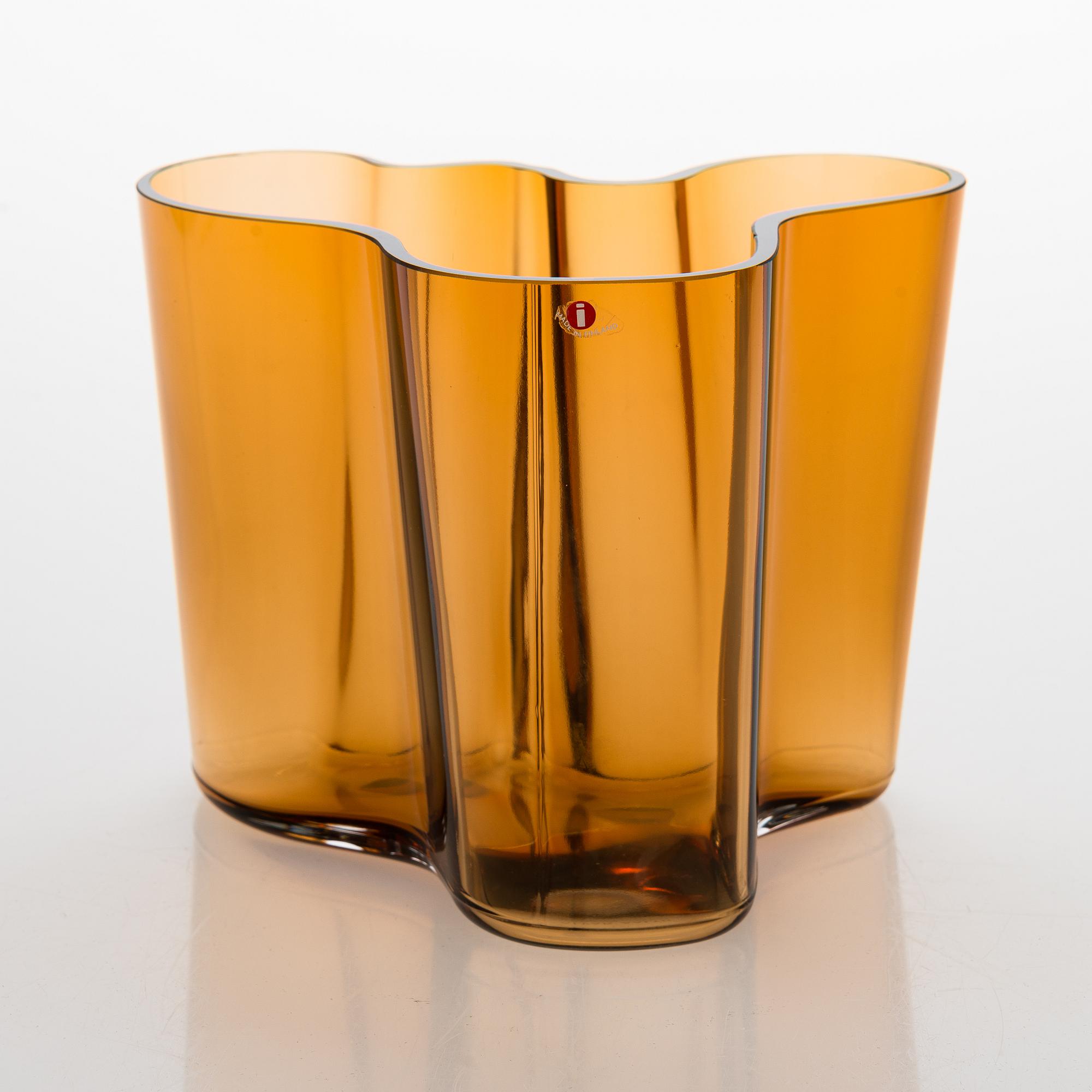 Alvar Aalto, vas, glas, "Savoy", märkt Alvar Aalto 5959/1991.