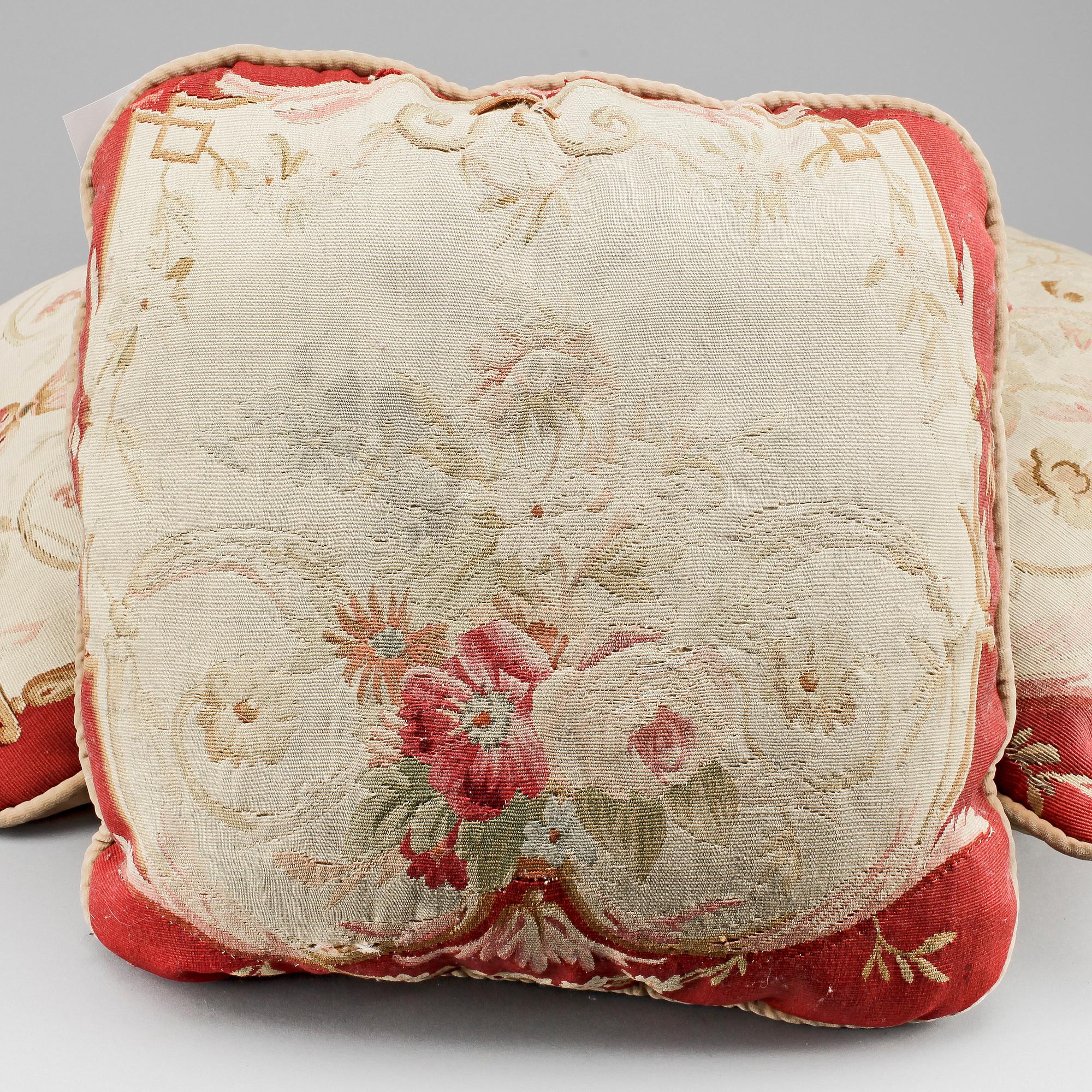KUDDAR, 3 st, Aubusson, delvis 1800-tal.