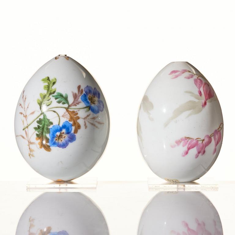 Two Russian porcelain Easter Eggs, circa 1890-1900, presumably Imperial Porcelain Manufactory, St Petersburg.