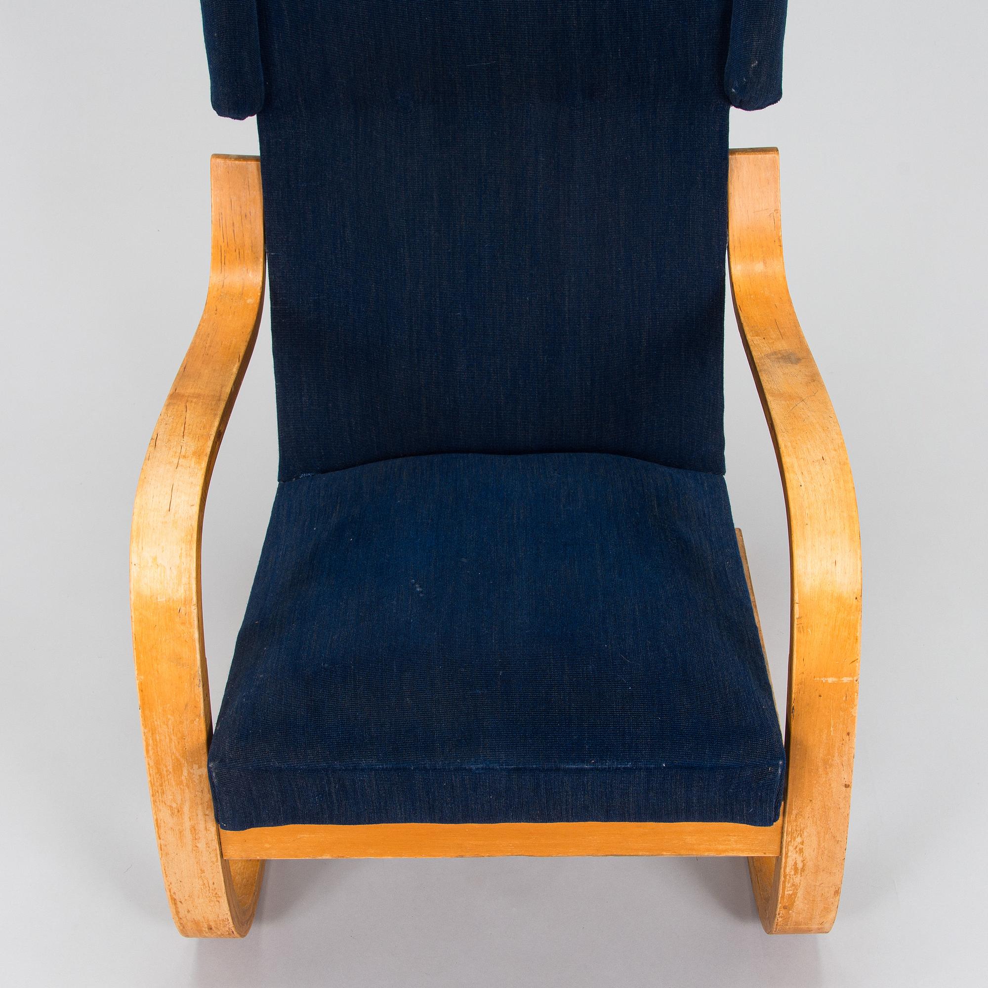 Alvar Aalto, a mid-20th century '401' armchair for  O.Y. Huonekalu- ja Rakennustyötehdas A.B. Finland.