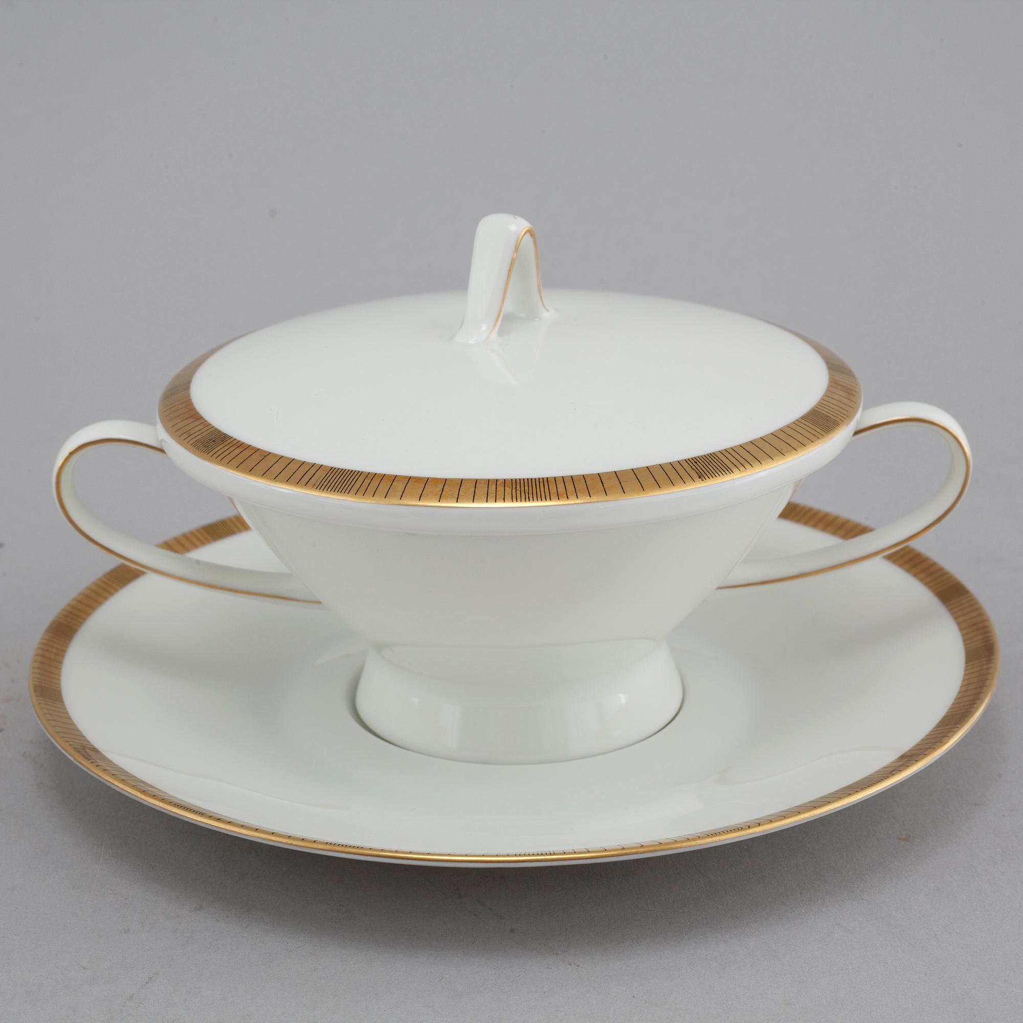 A 56 pieces servis from Rosenthal, late 20th century.