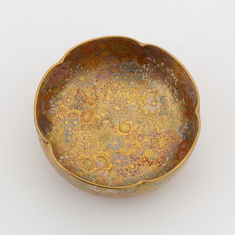 A flower shaped satsuma bowl, Japan, Meiji period (1868-1912).