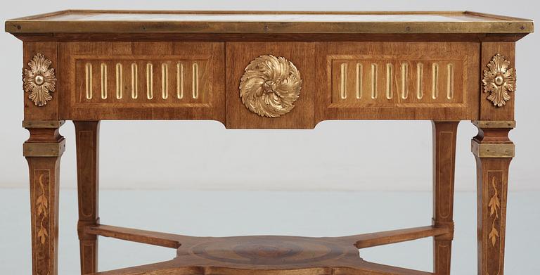 BORD, av Gottlieb Iwersson. Gustavianskt.