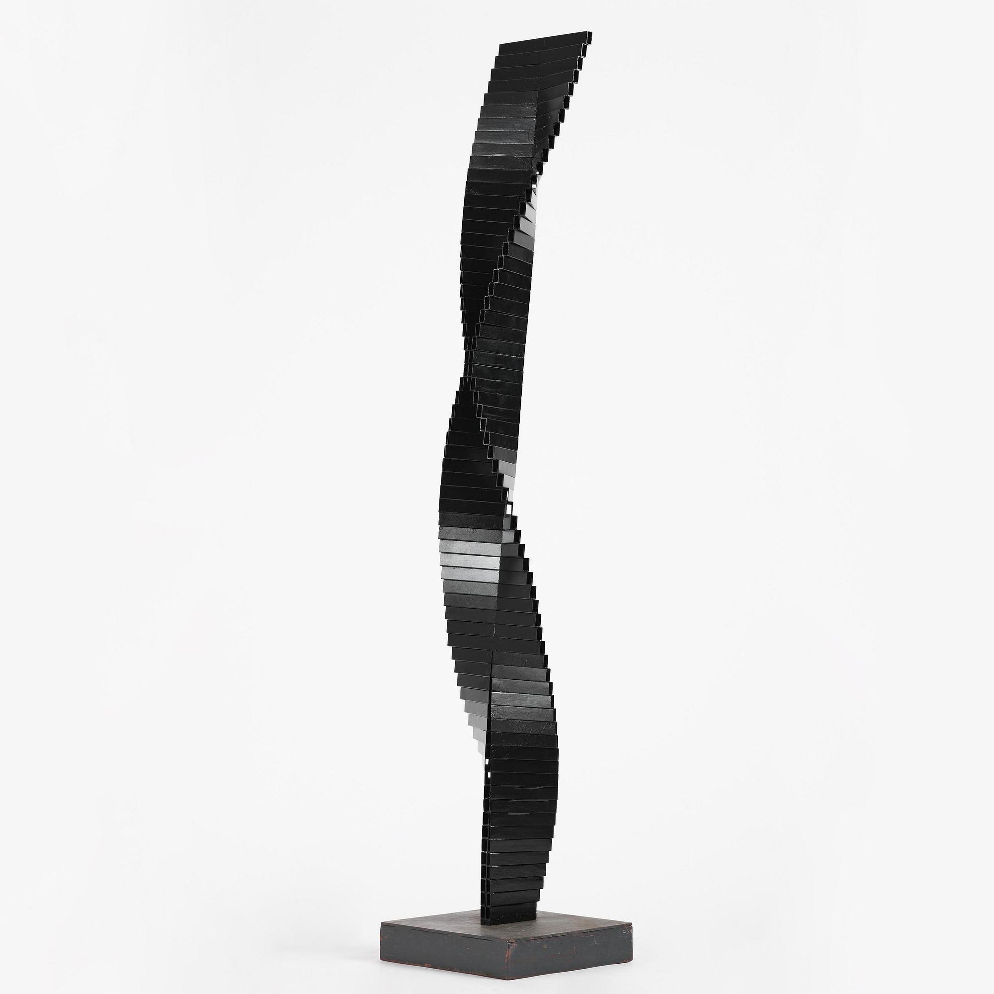 Arne Jones, "Yin-Yang II 1/2".